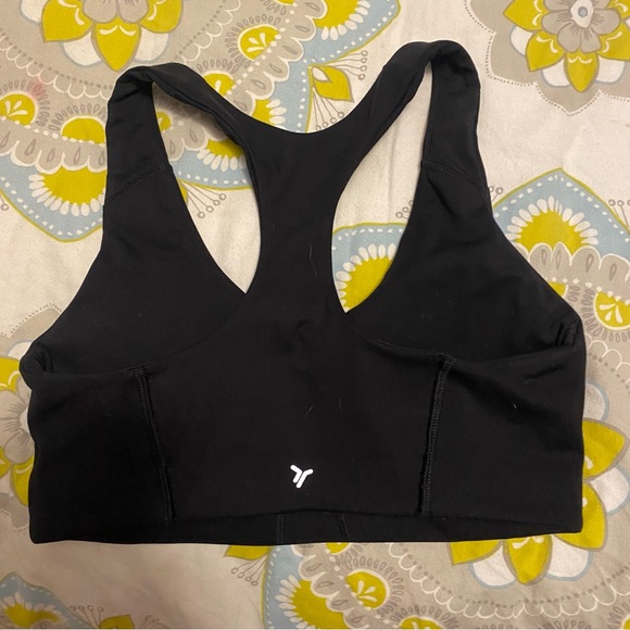 Old Navy Sports Bra - Picture 2 of 4